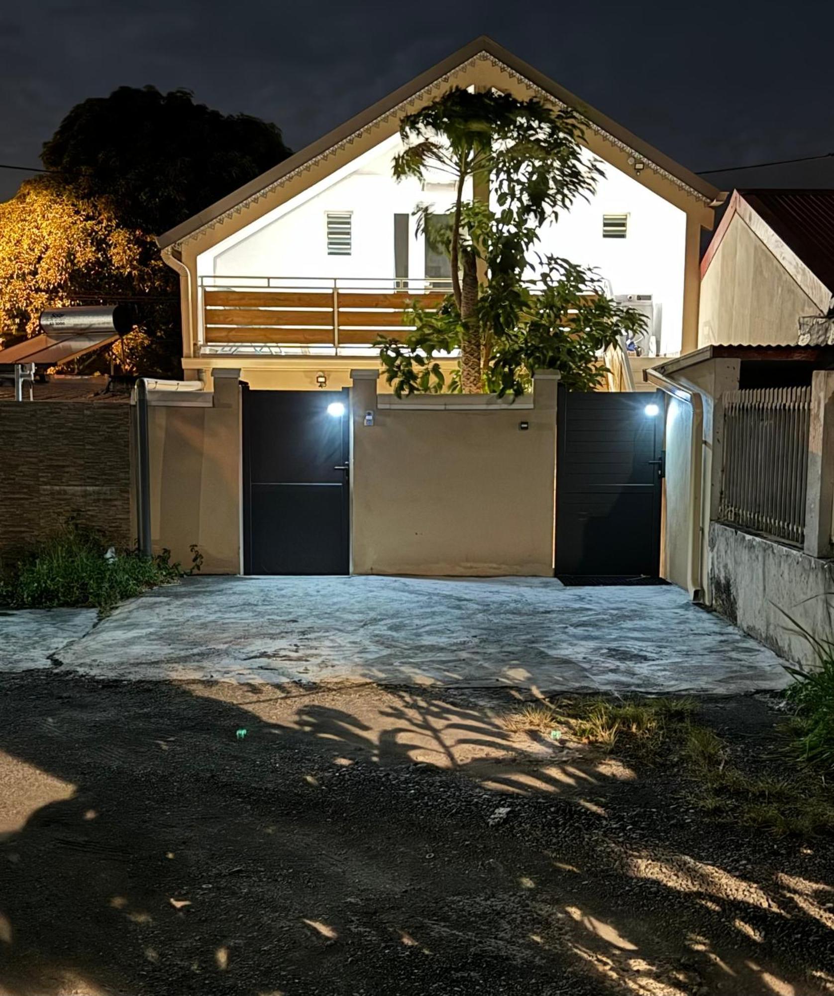 Grand Studio Charmant, Tout Equipe… Saint-Denis Eksteriør billede